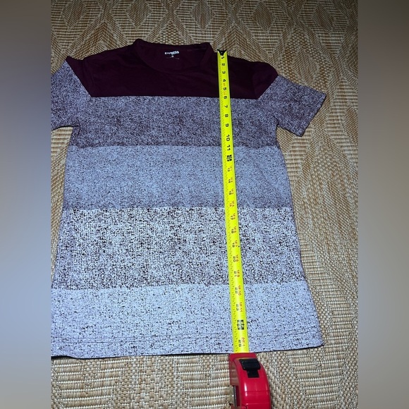 Express Men's Burgundy Ombre Crew Neck Short Sleeve Tshirt, Size XS - Picture 6 of 8